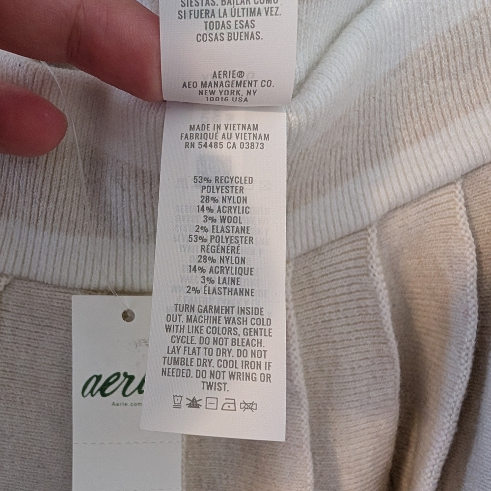 AERIE Pleated Mini Skirt Sweater Material Beige with White Striped Waist XXL NWT - Picture 12 of 16